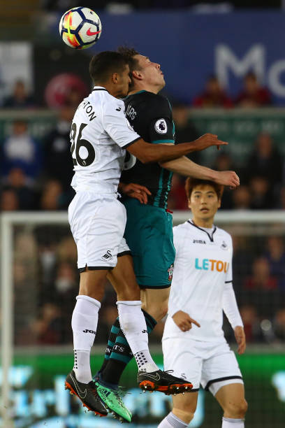 他被租借至 他被租借至