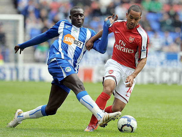 足坛引发一 足坛引发一